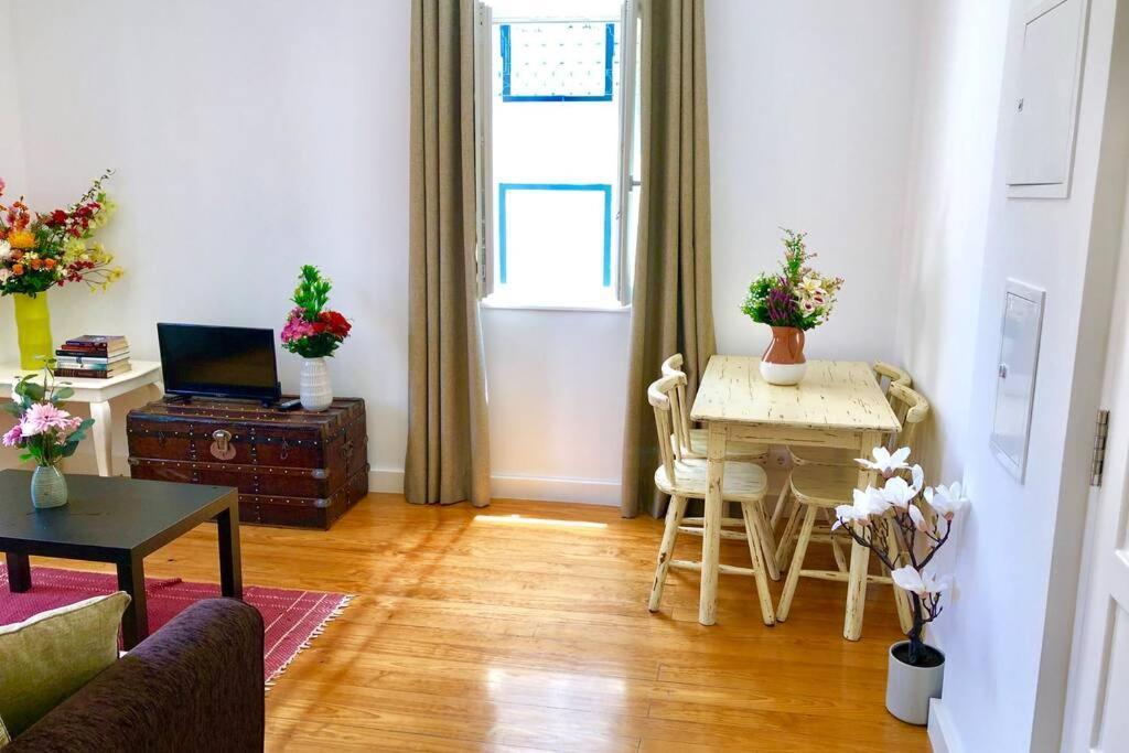 32 2 - Heart Of Lisbon Private Apartment, Bairro Alto מראה חיצוני תמונה