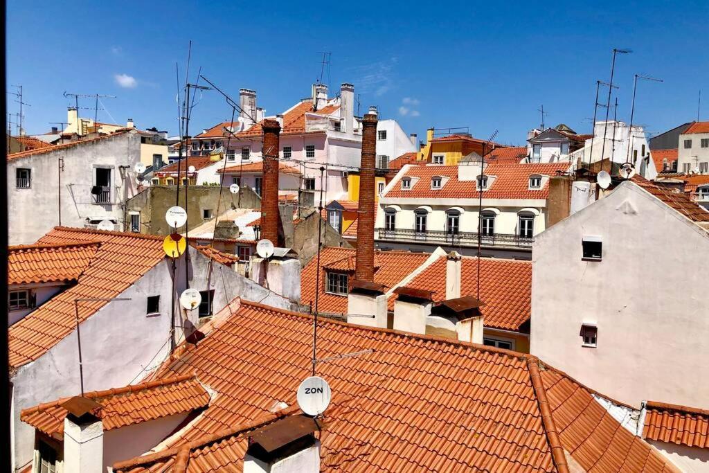 32 2 - Heart Of Lisbon Private Apartment, Bairro Alto מראה חיצוני תמונה