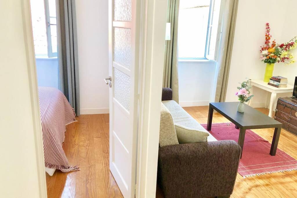 32 2 - Heart Of Lisbon Private Apartment, Bairro Alto מראה חיצוני תמונה