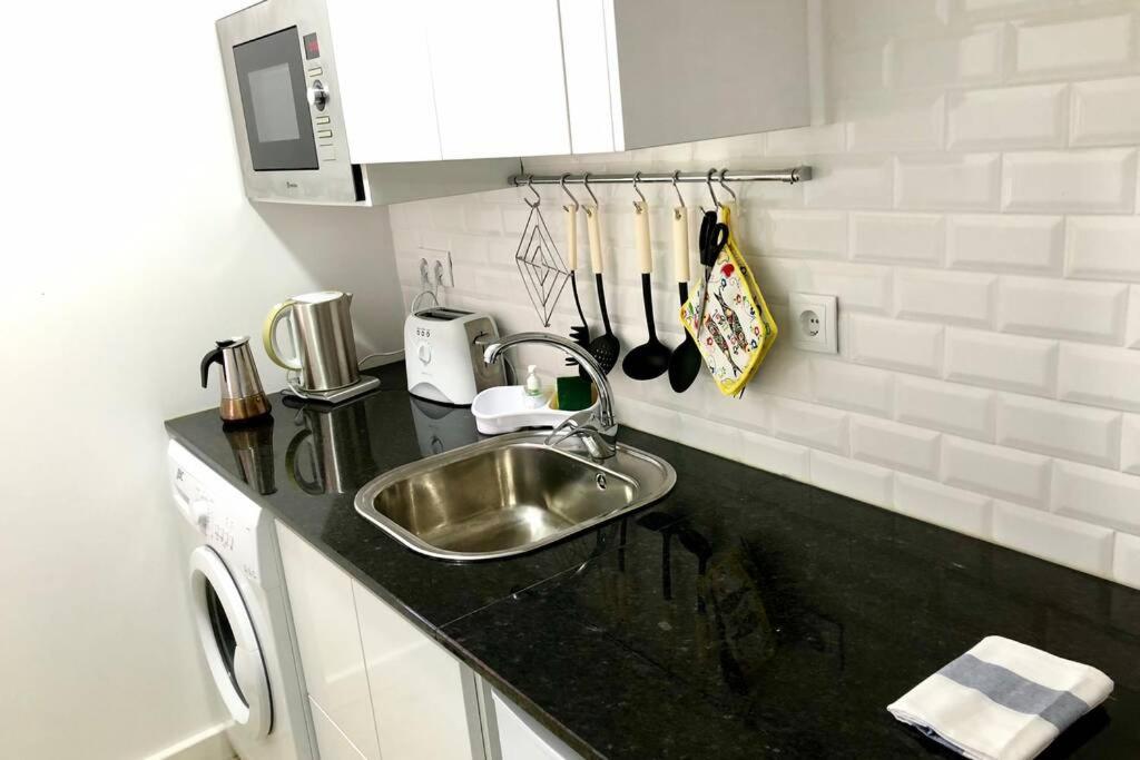 32 2 - Heart Of Lisbon Private Apartment, Bairro Alto מראה חיצוני תמונה
