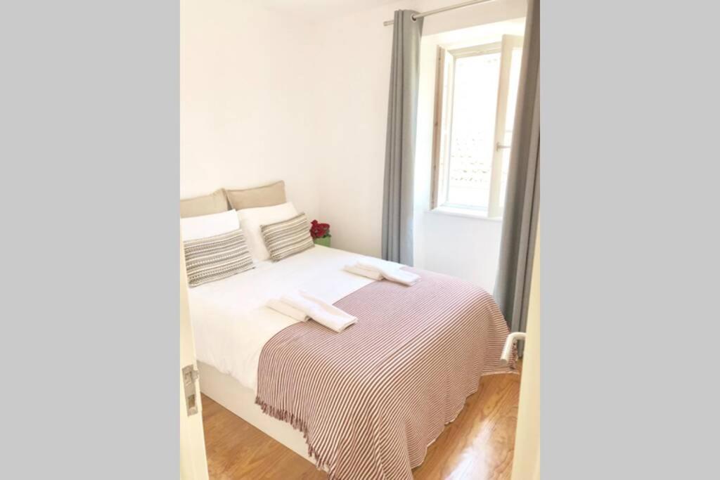 32 2 - Heart Of Lisbon Private Apartment, Bairro Alto מראה חיצוני תמונה