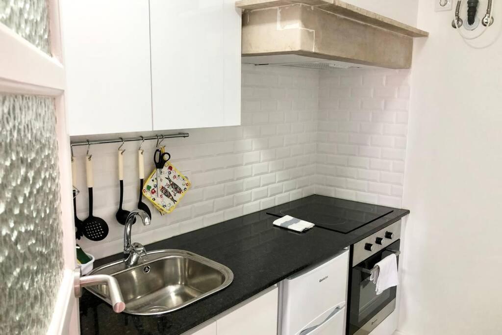 32 2 - Heart Of Lisbon Private Apartment, Bairro Alto מראה חיצוני תמונה