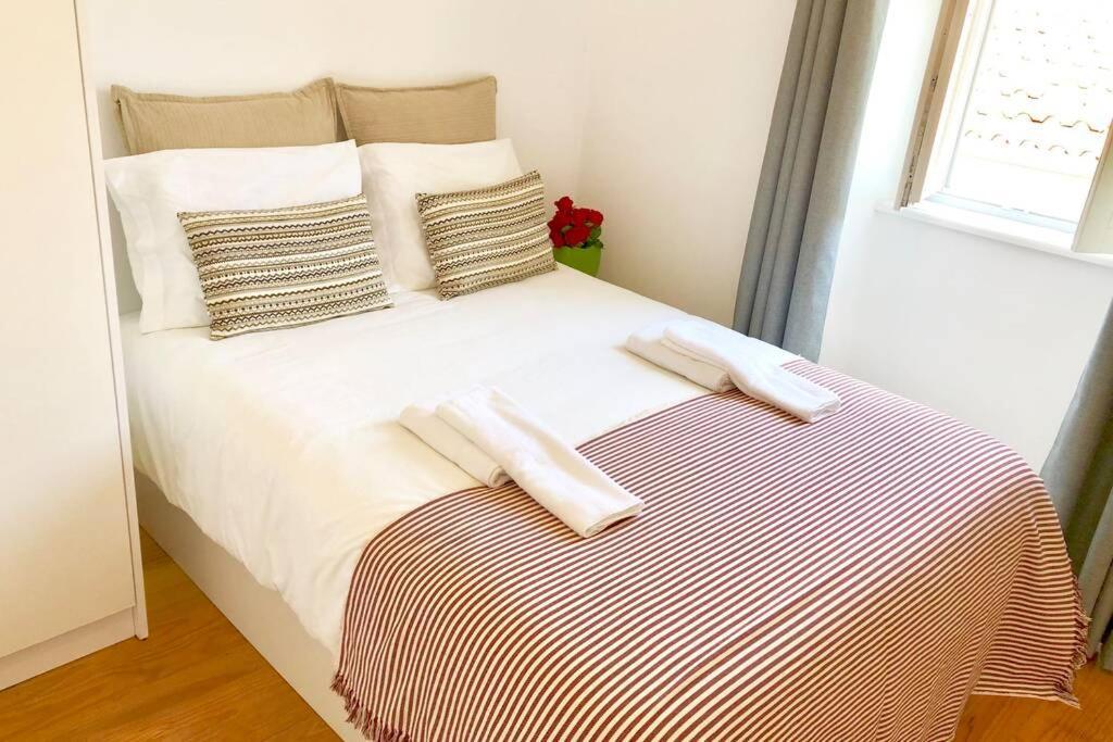 32 2 - Heart Of Lisbon Private Apartment, Bairro Alto מראה חיצוני תמונה