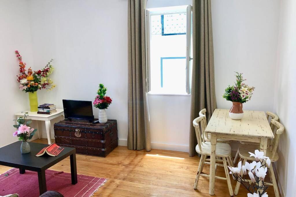 32 2 - Heart Of Lisbon Private Apartment, Bairro Alto מראה חיצוני תמונה