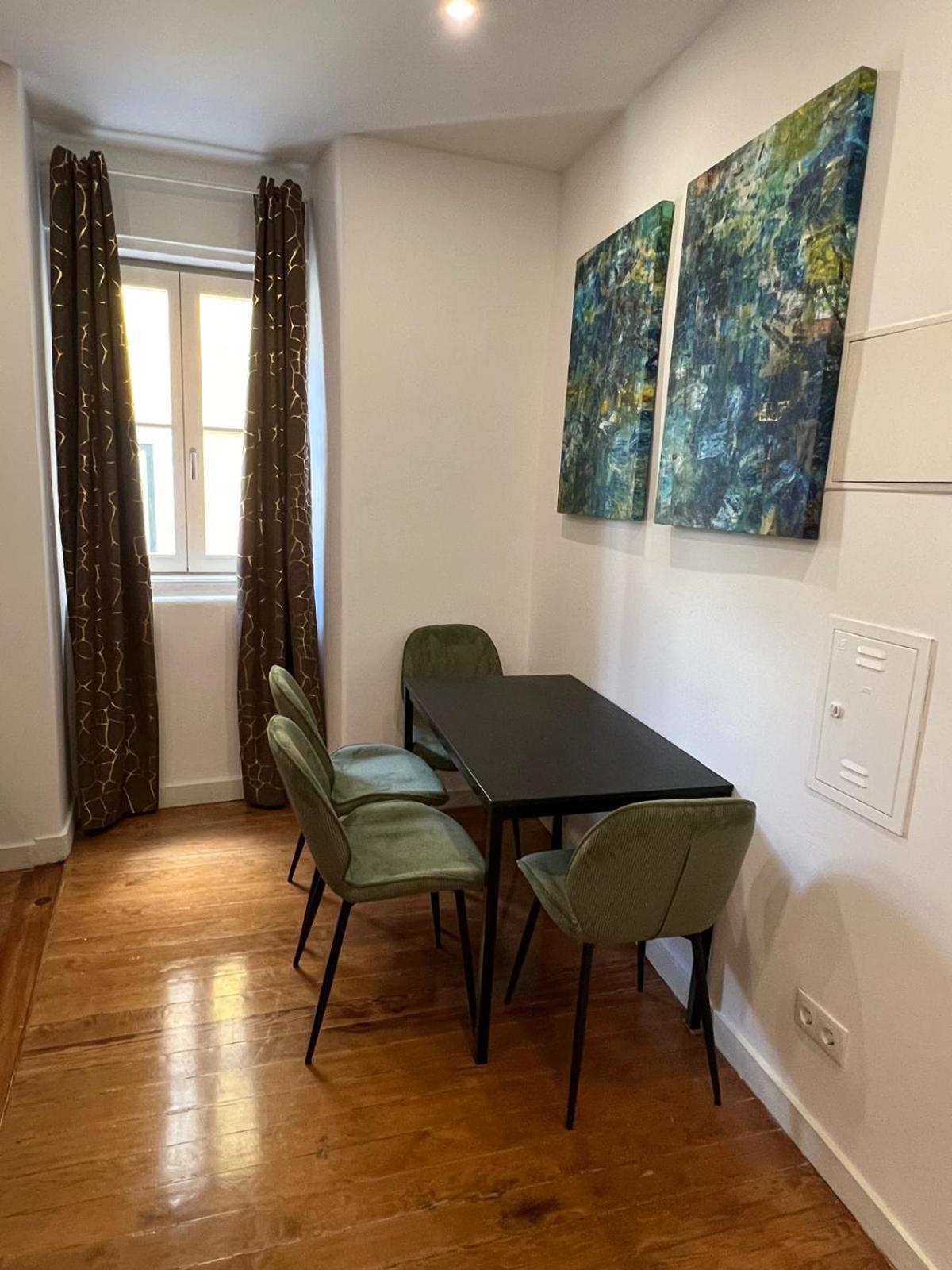 32 2 - Heart Of Lisbon Private Apartment, Bairro Alto מראה חיצוני תמונה